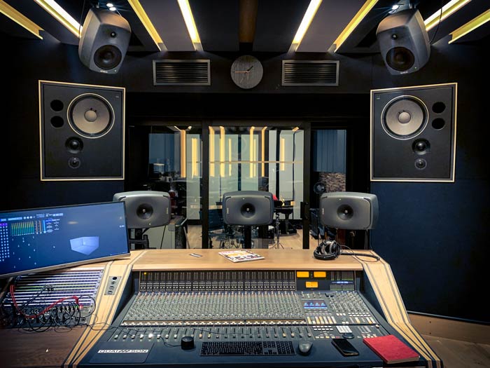 Mixage en Dolby Atmos / Audio Spatial dans la régie du Studio Quai Son